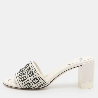 Pre-owned Fendi White/black Woven Leather Ff Slide Sandals Size 37