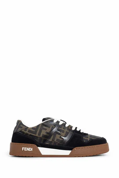 FENDI ABBINA SNEAKERS IN PELLE SCAMOSCIATA E TELA