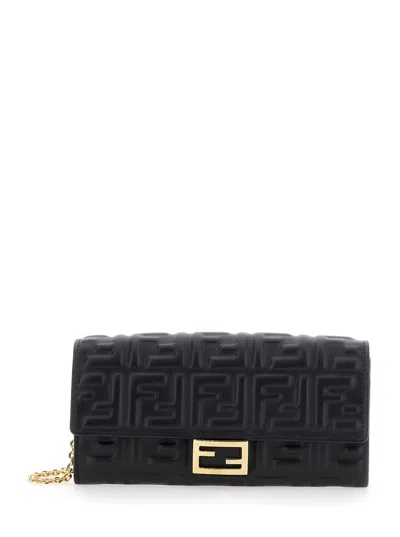 Fendi Women Chain Continent Nap Matisse Zu In Black