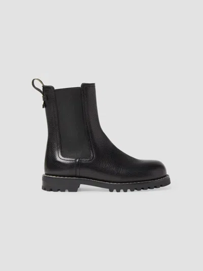 Fendi Commando Chelsea Boots In Black