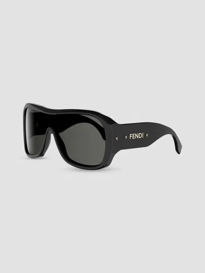 Fendi Women's  Screen Round Sunglasses In Black