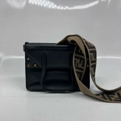 Fendi Women Pre-loved Bag Very Good Condition In Black