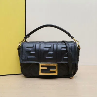 Fendi Women Pre-loved Bag Very Good Condition In Blue