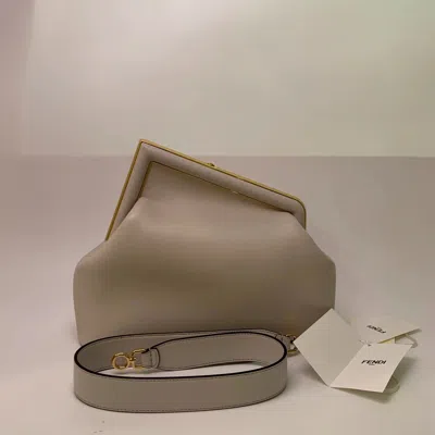 Fendi Women Pre-loved Bag Very Good Condition In Brown