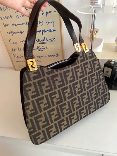 Fendi Women Pre-loved Bag Very Good Condition In Brown