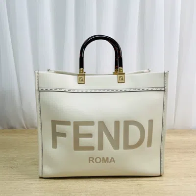 Fendi Women Pre-loved Bag Very Good Condition In Neutral