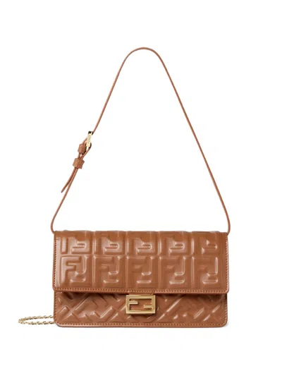 Fendi Women's Wallet On Chain In Sellieros