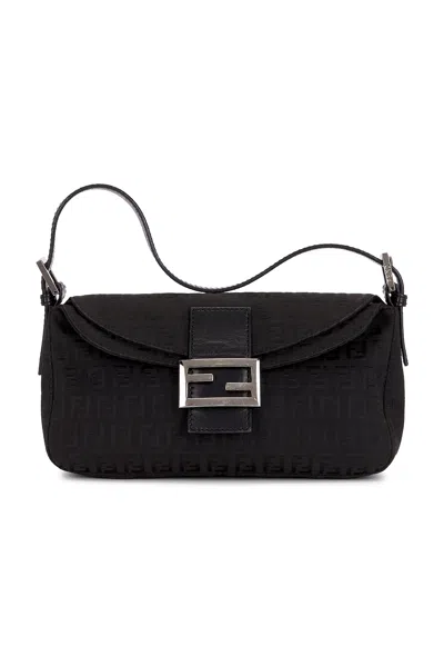 Pre-owned Fendi Zucca Baguette Shoulder Bag In Black