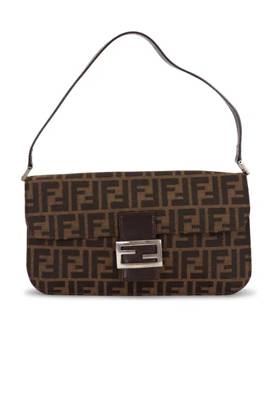 Pre-owned Fendi Zucca Baguette Shoulder Bag In Brown