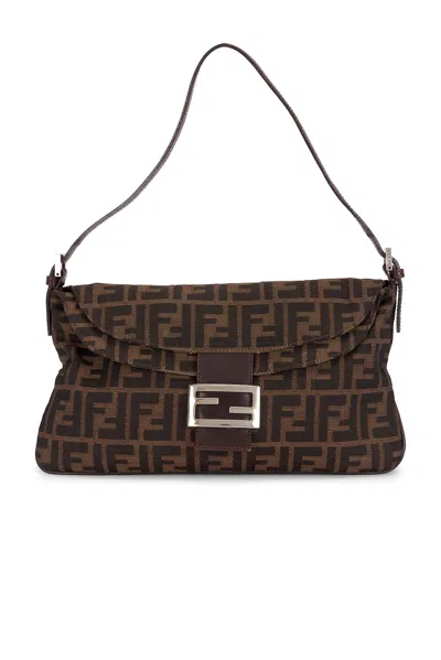 Pre-owned Fendi Zucca Baguette Shoulder Bag In Brown