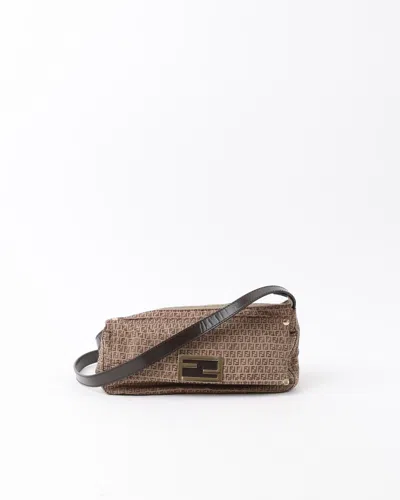 Fendi Karligraphy Embossed Crossbody Bag In Red