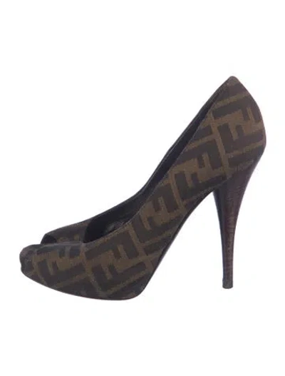 Pre-owned Fendi Zucca Ff Logo Canvas Pumps In Brown
