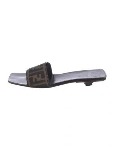 Pre-owned Fendi Zucca Ff Logo Canvas Slides In Black