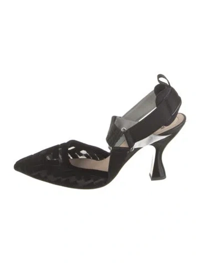 Pre-owned Fendi Zucca Ff Logo Graphic Print Pumps In Black