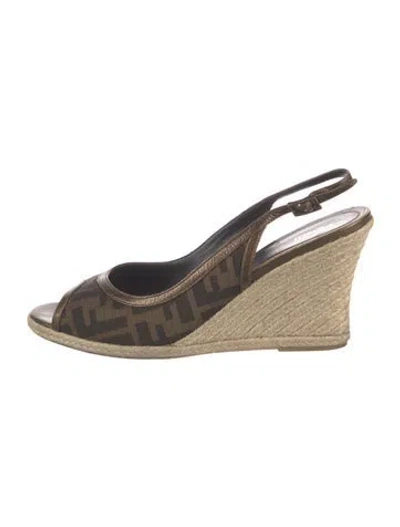 Pre-owned Fendi Zucca Ff Logo Graphic Print Slingback Pumps In Brown