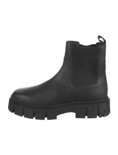 Pre-owned Fendi Zucca Ff Logo Leather Chelsea Boots In Black