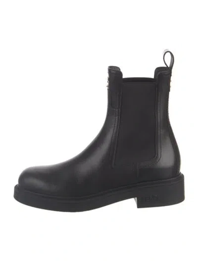 Pre-owned Fendi Zucca Ff Logo Leather Chelsea Boots In Black