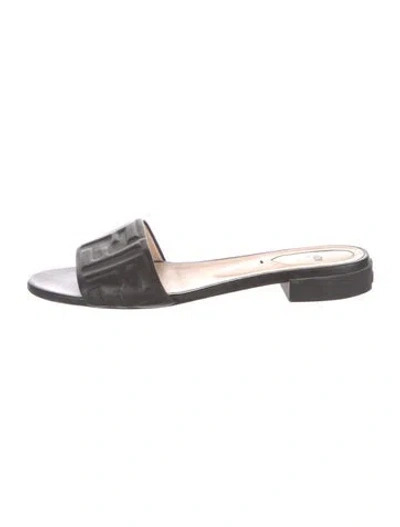 Pre-owned Fendi Zucca Ff Logo Leather Slides In Gray