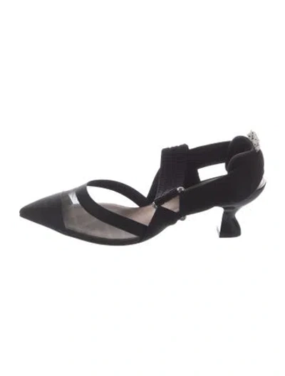 Pre-owned Fendi Zucca Ff Logo Mesh Pumps In Black