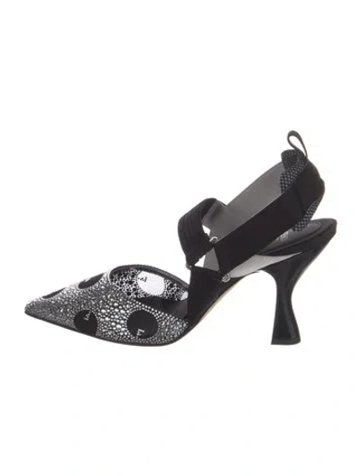 Pre-owned Fendi Zucca Ff Logo Polka Dot Print Pumps In Black