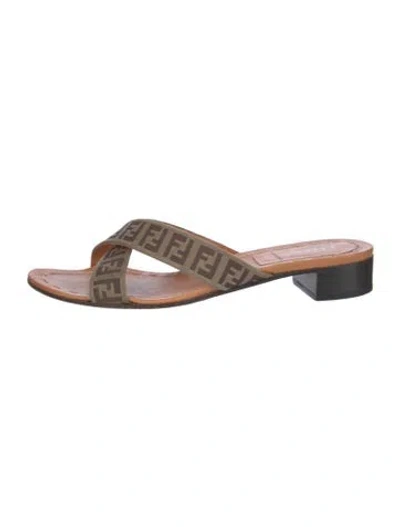 Pre-owned Fendi Zucca Ff Logo Printed Slides In Neutral
