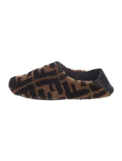 Pre-owned Fendi Zucca Ff Logo Shearling Mules In Brown