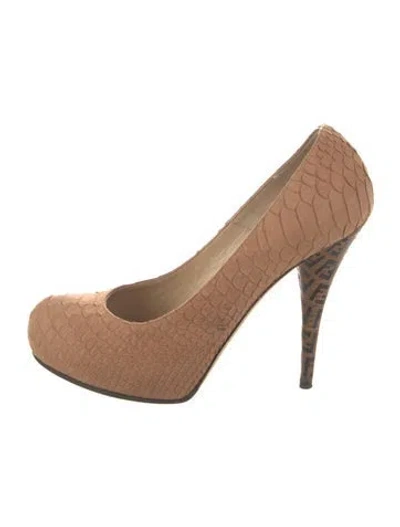 Pre-owned Fendi Zucca Ff Logo Snakeskin Pumps In Neutral