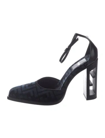 Pre-owned Fendi Zucca Ff Logo Velvet Pumps In Black