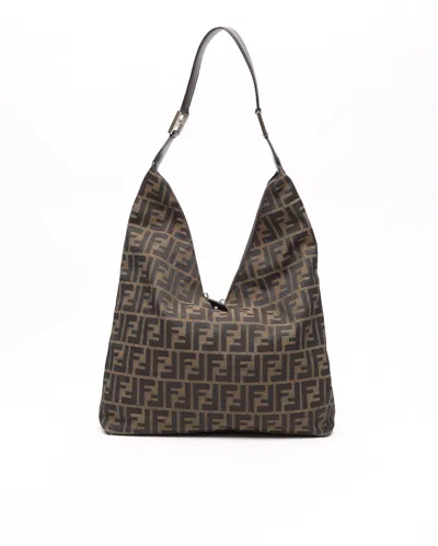 Fendi Zucca Hobo Väska In Brown