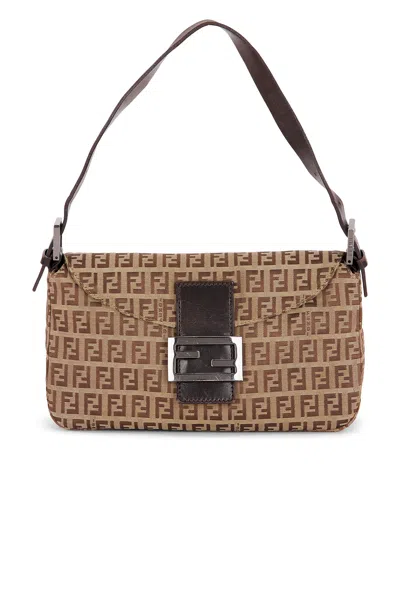 Pre-owned Fendi Zucchino Baguette Shoulder Bag In Brown