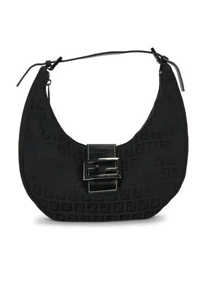 Pre-owned Fendi Zucchino Croissant Shoulder Bag In Black