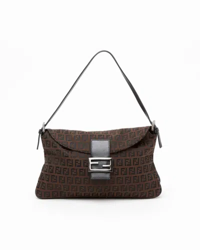 Fendi Zucchino Shoulder Bag In Brown