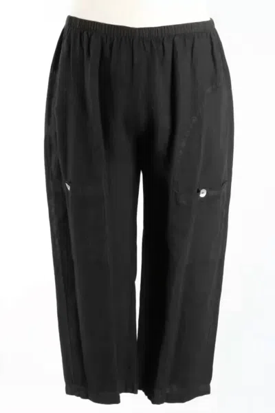 Fenini Women's Linen Patch Pocket Crop Pant In Black