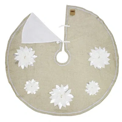 Fennco Styles 3d Tree Skirts In Natural,white,silver