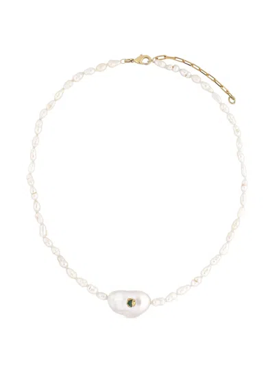 Fenomena Emerald-embellished Pearl Necklace In Gold
