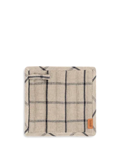 Ferm Living Hale Pot Holders In Neutral