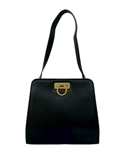 Pre-owned Ferragamo 1990-2000 Leather Gancini Shoulder Bag In Black