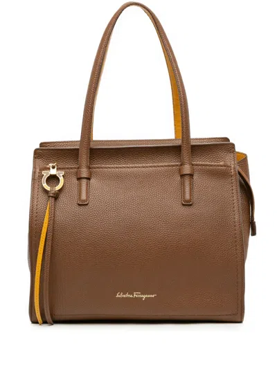 Pre-owned Ferragamo 2000-2025 Medium Leather Pebbled Amy Tote Bag In Brown