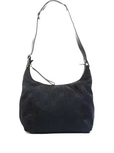 Pre-owned Ferragamo 2000s Ganchini-pattern Shoulder Bag In Black