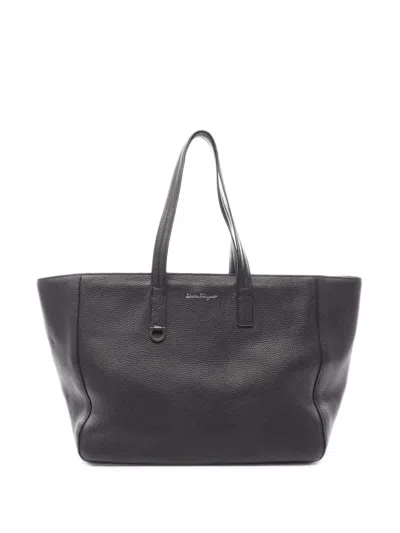 Pre-owned Ferragamo 2000s Logo-detail Tote Bag In Black