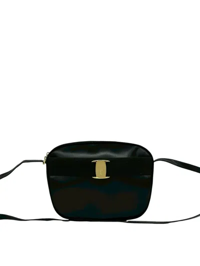Pre-owned Ferragamo 2010-2026 Leather Vara Bow Crossbody Bag In Black