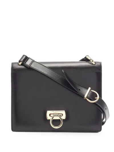 Pre-owned Ferragamo 2010s Gancini Leather Shoulder Bag In Black