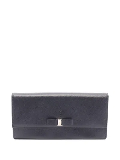 Pre-owned Ferragamo 2010s Vara Ribbon Bi-fold Wallet In Black