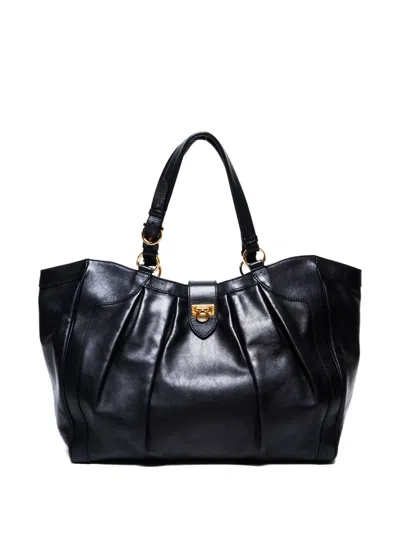 Pre-owned Ferragamo 2015-2024 Gancini Pleated Shoulder Bag In Black
