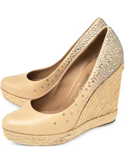 Pre-owned Ferragamo 2024 120mm Studded Pumps In Neutral