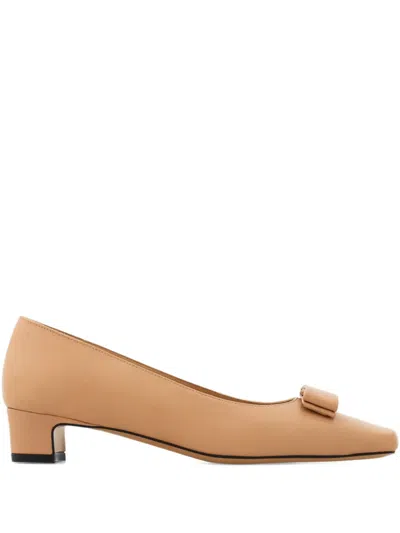 Ferragamo Iconic Bow Pump In Beige