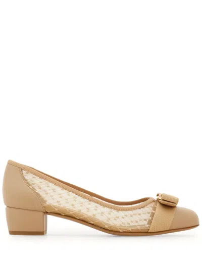 Ferragamo 30mm Vara Pumps In Beige