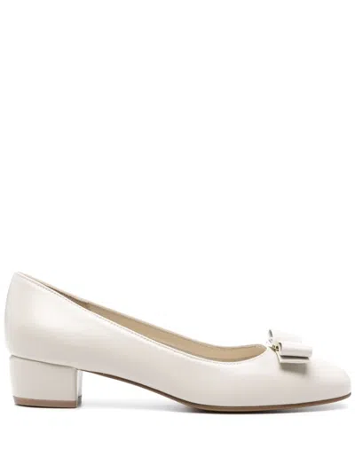 Ferragamo 35mm Vara Bow Pumps In Ivory