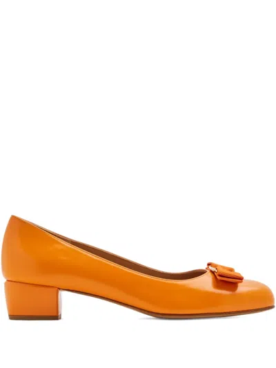 Ferragamo 40mm Vara Bow-embellished Block-heel Pumps In Orange