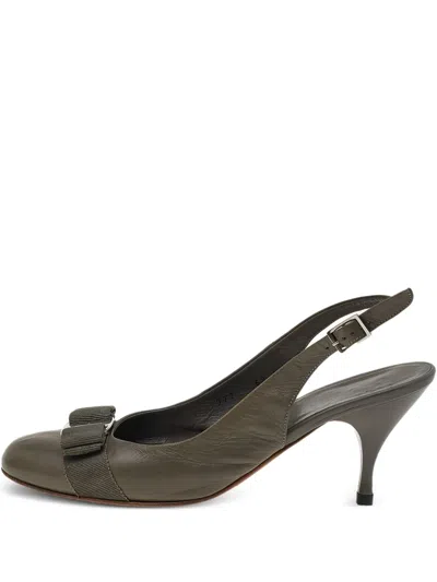 Pre-owned Ferragamo 75mm Vara-bow Slingback Pumps In Gray